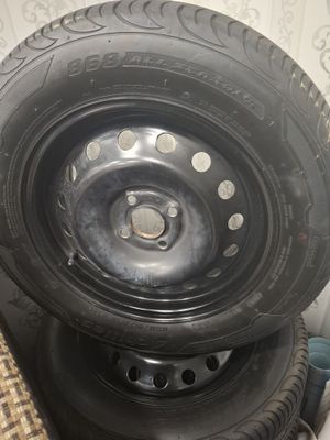 Продам автошины от лада веста