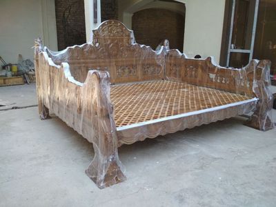 Сури тапчан карават
