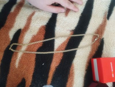 jenskiy sariq  kumush sotiladi qalin sovgavob yang