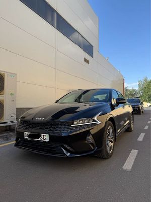 Kia K5 2023 yil
