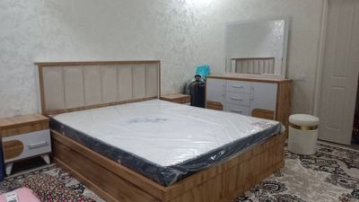 Продам спальную гарнитру комплект