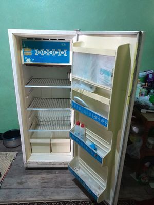 Холодилник, холати яхши. Музлатади