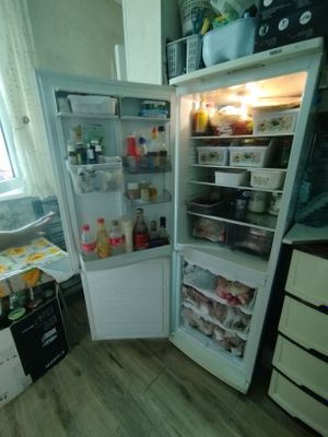 Продам холодильник в хорошем состоянии харашо работает
