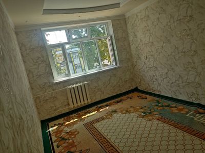 Сдается в аренду 1 комомнат бывшая обшеж.200 у.е