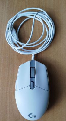Мышка Logitech g 102 в идеальном состоянии