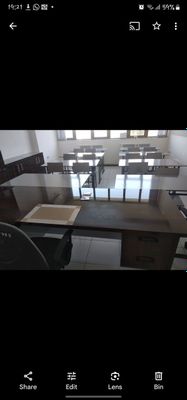 Parta va oq doska sotiladi baquvvat