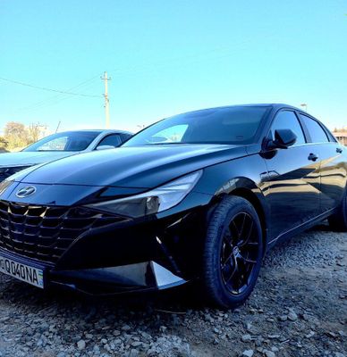 Hyundai Elantra 2021