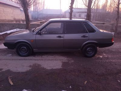 lada 99 mashina.