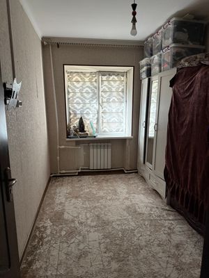 Srochna kvartira sotiladi