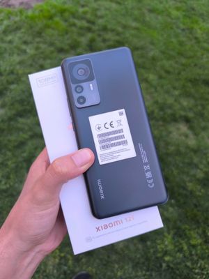 Флагман Xiaomi 12T 8/256 каробка ва документлари билан!