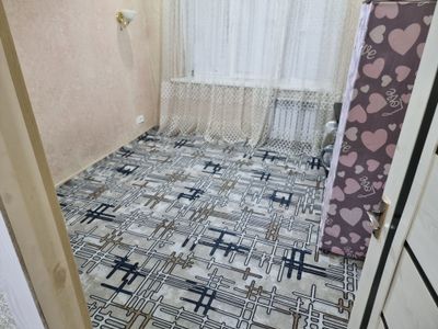 1 xonalik srochna ijaraga beriladi