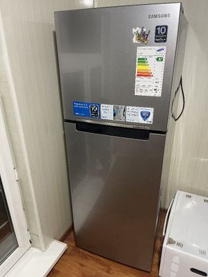 Продаётся холодильник Samsung