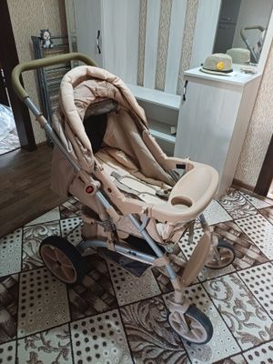 Продаётся детская коляска в отличном состоянии!