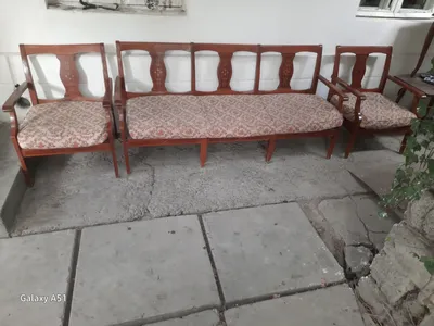 Продаётся комплект диван и 2 кресл