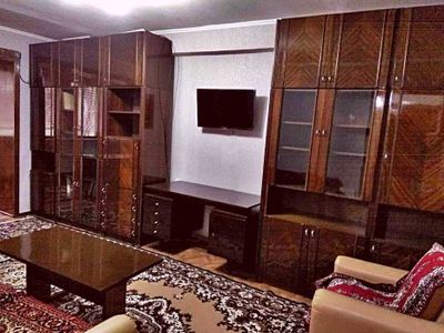 метро: Буюк Ипак Иули. (Налоговая). 2х- комнатная.