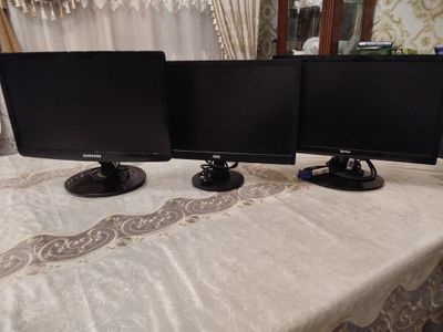 Monitorlar Samsung, loc, pview 19 talik 3 ta