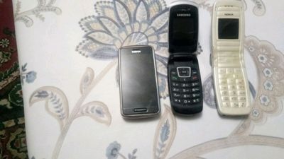 Продаю сотовые телефоны