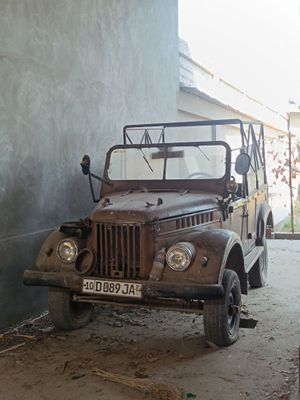 Uaz 69 1966 yil benzinda