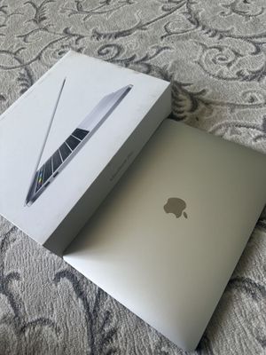 Macbook pro 2016 8/ 256gb core i5