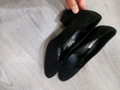 туфли сотилади