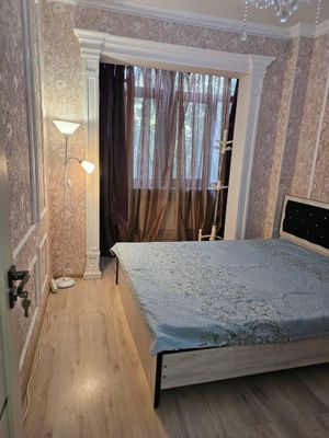 Ул С.Азимова Эфенди 2 ком 2 этаж 4 этажка все ест фото реално