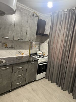 Atlasdi yonidan 3 xona 1 itaj xama sharoyiti bor