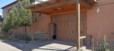 Ховли сотилади(продается срочно)