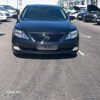 Lexus LS 600hL HYBRID