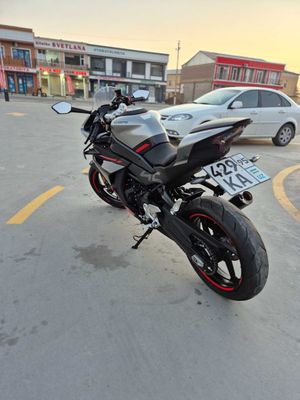 Спортивный мотоцикл "CFMOTO 450SR (ABS)" 0-100 сек 3,5 сек