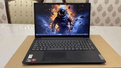 Notebook Lenovo Ryzen 5, 7520U, OZU 8gb 2.8 Ghz, 15.6