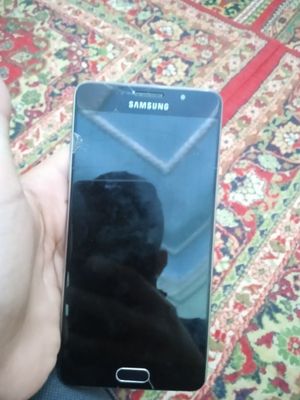 Samsung A5 hamma narsasi bor qaropkasi bn lekn ekrani ishlamaydi