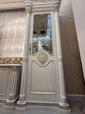 Стол 12 шт стуль б/у