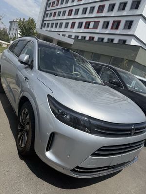 Aito M7 1250 km zapas xodi full pozitsiyalari