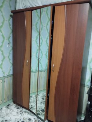 Мебеллар куп ишлатилмаган арзонга берворамиз