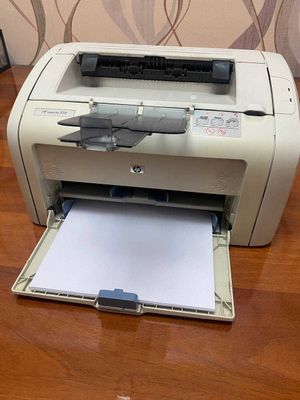 Принтер HP Laserjet 1018 в комплекте