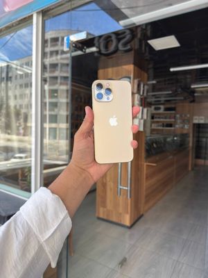 iPhone 13 Pro Max Gold  Xotirasi 1tb  76%