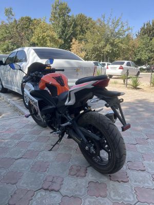Motosikl. .
