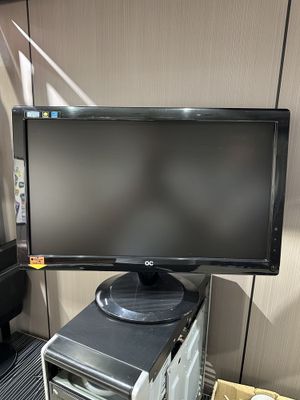 Komyuter manitorlari hammasi 300 min so’m