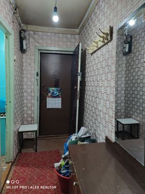 Аренда 1 комнатной квартиры Спутник 8 2 этаж