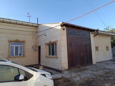 Урганч тумани эски машина бозори ёнида ховли-жой сотилади