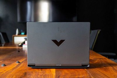 HP Victus -gaming R7-8845HS - RTX 4060 8 gb videokarta