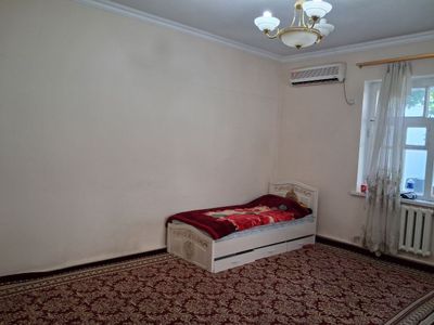 Kvartira bor hovli