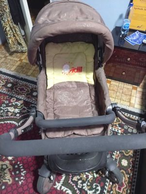 Коляска в хорошем состоянии