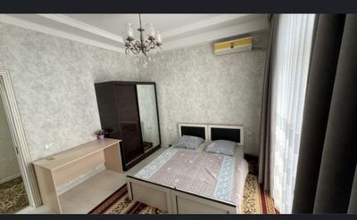 Срочно продаётся квартира возле метро Новза.