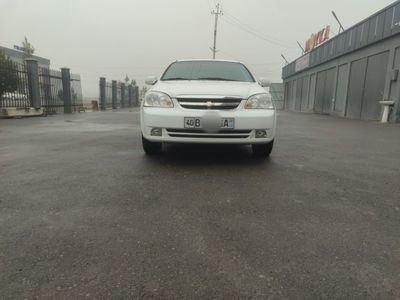 Lacetti 2010 avtomat toza