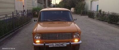 Vaz 2102 sotiladi