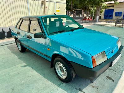 Автомобиль Ваз 21099