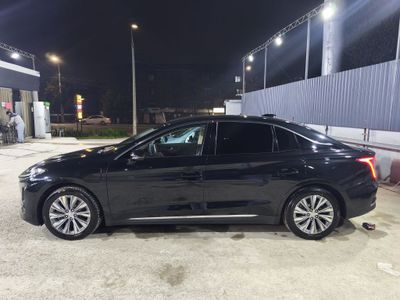Сотилади Hongqi EQM 5 450km. 2024йил. 10 000 пробег.