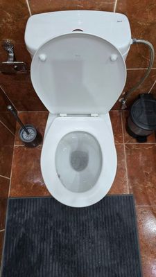 Продаю унитаз в отличном состоянии