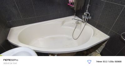 Продам ванну 1.6м